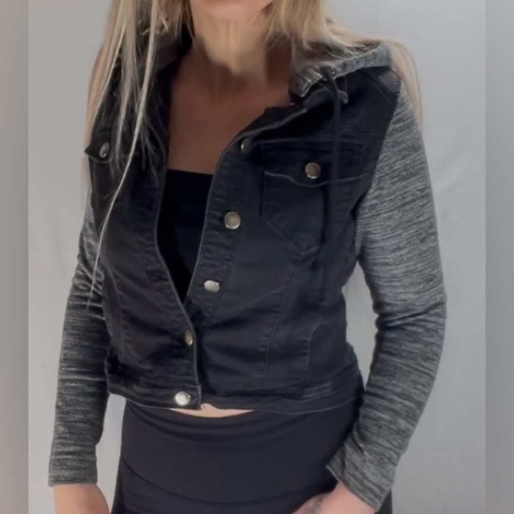 Ladies Jacket - Picture 6 of 11